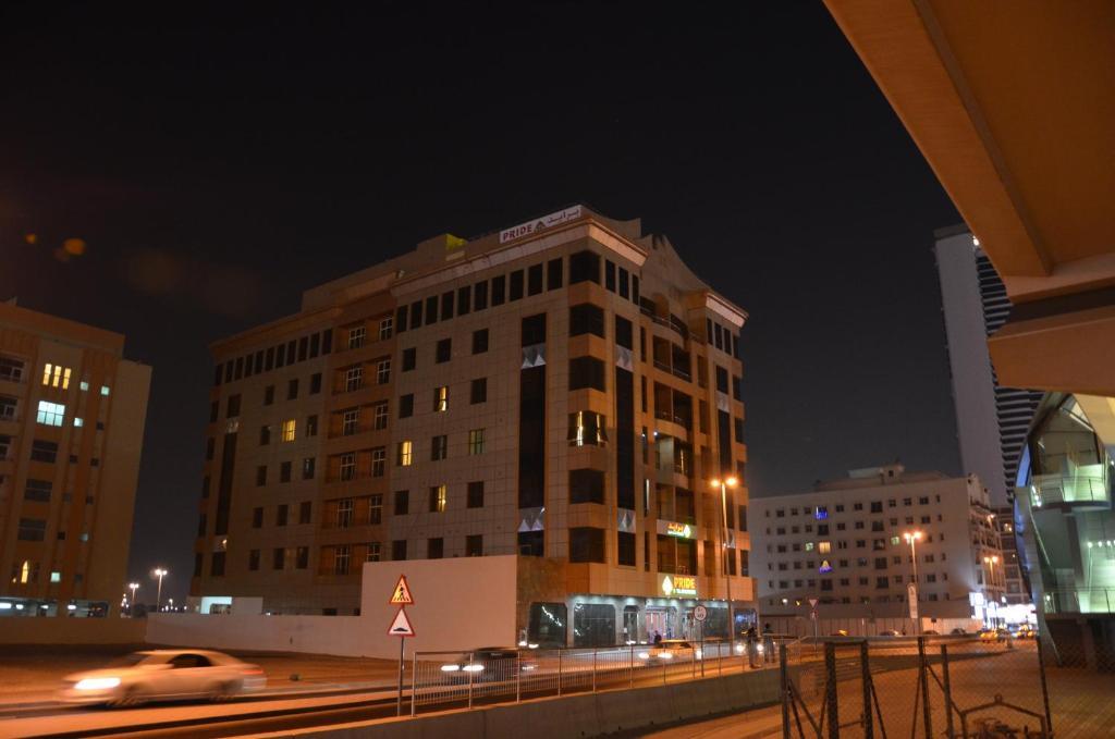 דובאי Pride Hotel Apartments מראה חיצוני תמונה